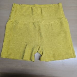 ALPHALETE shorts *flawed*